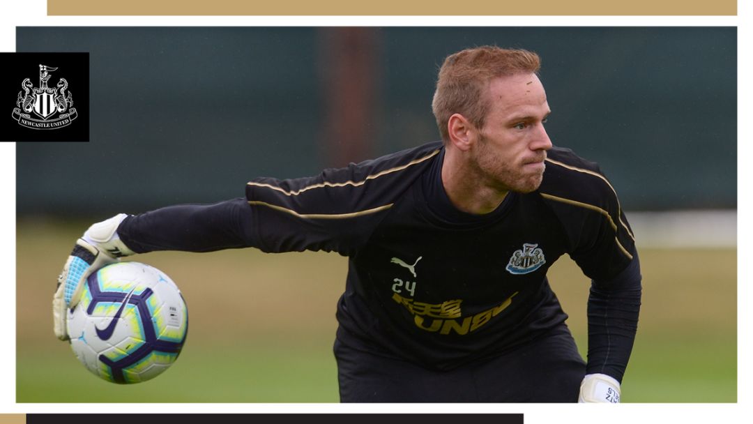  斯特拉斯堡门将连续扑点创纪录  