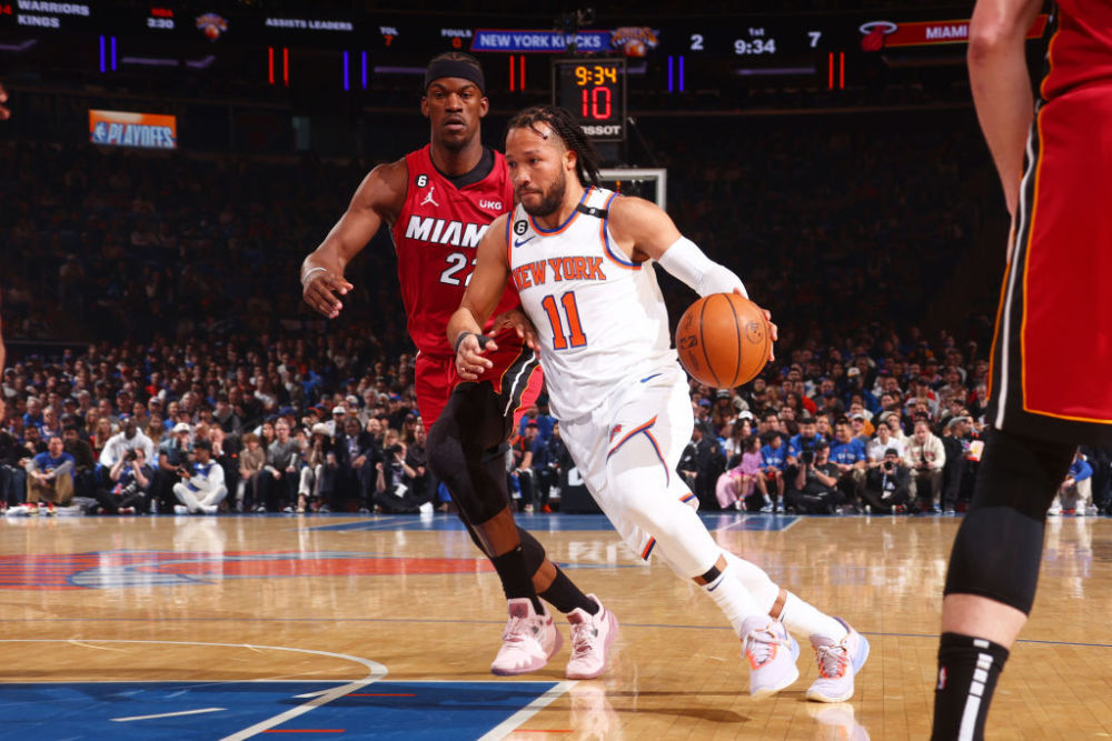  巴特勒三双热火逆转尼克斯  